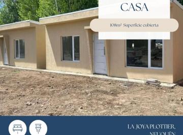 Casa · 108m² · 2 Ambientes · Venta de Casa en Loteo La Joya - Plottier