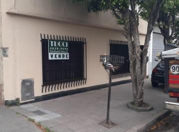 Casa · 85m² · 4 Ambientes · Americana Lote Propio - 50 m de Vergara - con Renta