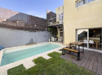Casa · 210m² · 8 Ambientes · 2 Cocheras · Venta Casa 4 Dorm. Piscina Jardin
