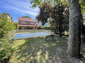 Casa de 4 ambientes, Exaltación de la Cruz · Hermoso Chalet Estilo Clasico Frente Al Golf en Indio Cua Country Club