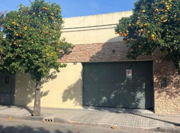 Local comercial · 181m² · 1 Ambiente · Local en Azul Ubicado en Necochea 300