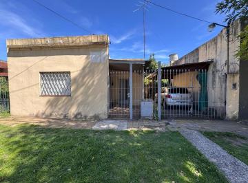 Casa · 60m² · 2 Ambientes · Casa 2 Ambientes a Reciclar Valor Lote