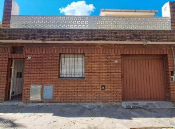 PH · 116m² · 3 Ambientes · 1 Cochera · Venta en Bloque Dos PH Remedios de Escalada