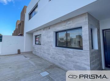 Casa · 120m² · 3 Dormitorios · 2 Cocheras · Dúplex - 3 Dorm - Miradores de Manantiales