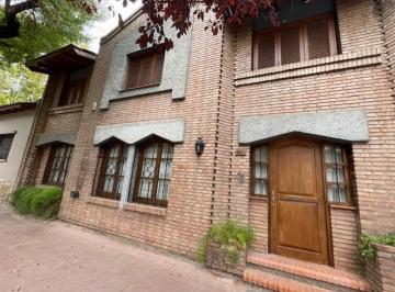 Casa de 8 ambientes, Ciudad de Mendoza · Quinta Seccion