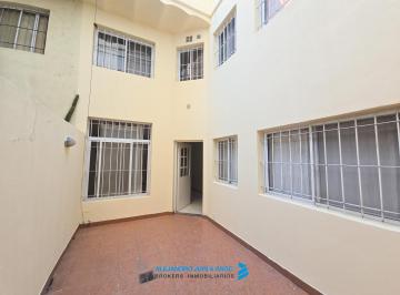 PH · 92m² · 2 Dormitorios · Balcarce 132 - Increíble Casa de Pasillo en Alquiler