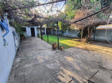 Casa · 112m² · 4 Ambientes · 2 Cocheras · Casa en Venta
