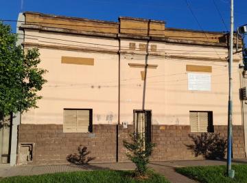 Casa de 6 ambientes, Lules · Excelente Propiedad Apta Para Inversores en El Centro de Lules