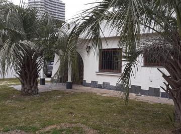 Casa · 120m² · 4 Ambientes · 1 Cochera · 3 Dorm. | California