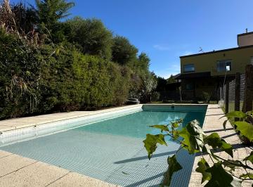 Casa de 7 ambientes, Tigre · Hermosa Casa en Lote Interno con Posible Departamento Independiente y Amarra