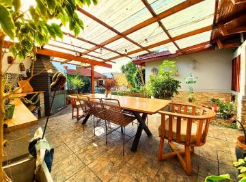 Casa · 322m² · 6 Ambientes · 6 Cocheras · Casa en Venta en Pinos de Anchorena