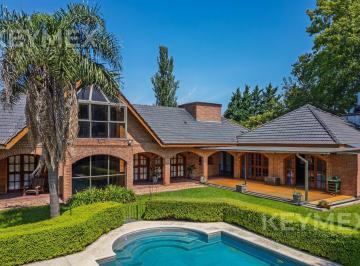 Casa · 250m² · 6 Ambientes · 2 Cocheras · Casa a La Venta en Pilar del Lago Country Club