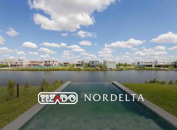 Casa · 348m² · 7 Ambientes · 1 Cochera · Casa Triplex en Venta en Castaños, Nordelta, Tigre