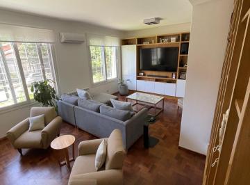 Casa de 6 ambientes, Vicente López · Exquisita Casa en Venta en La Mejor Zona de Florida - Vte. Lopez.
