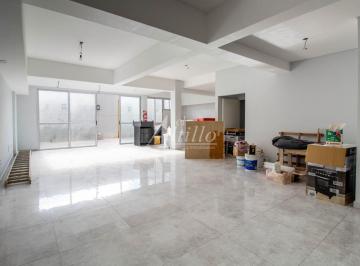 Local comercial de 1 ambiente, Liniers · Local Comercial con 132 m² en Venta en Liniers