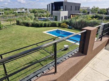 Casa · 198m² · 6 Ambientes · Venta Casa 6 Ambientes en Barrio Vistas, Puertos