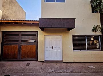 Departamento de 8 ambientes, Godoy Cruz · Amplio Dúplex a La Venta en Godoy Cruz