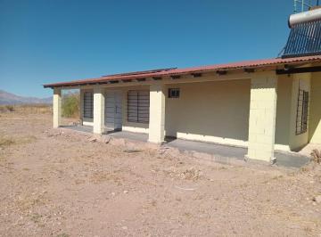 Casa · 194m² · 8 Ambientes · Casa en Venta a Estrenar con Quincho y Pileta, Uspallata, Mendoza