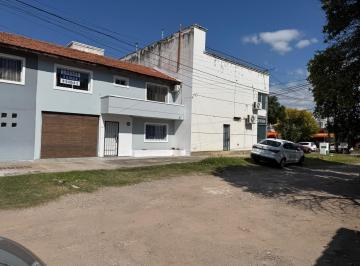 Casa de 2 ambientes, Córdoba · Exc Oportunidad Dúplex Sobre Heriberto Martínez - 2 Dorm - Cochera - Jardín