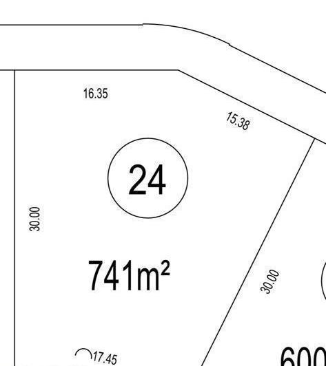 Terreno · 741m²