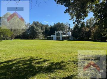 Casa · 6000m² · 5 Ambientes · Casa de Campo Lote 6000 m² Barrio Cerrado Colonia de Chacras