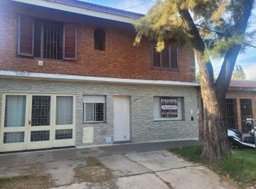 Casa 2 plantas · Casa en Venta Tucuman 5700 Rosario