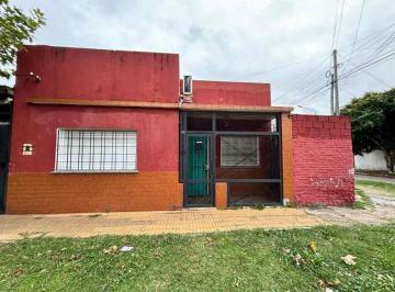 Casa de 3 ambientes, Quilmes · Casa de 3 Ambientes Apto Credito Hipotecario!