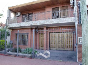 Casa · 400m² · 5 Ambientes · 2 Cocheras · Casa en Venta 5 Ambientes en Moron Norte