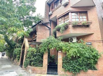 Casa · 137m² · 5 Ambientes · 1 Cochera · Venta PH Estilo Casa en Bajo Nuñez Cochera