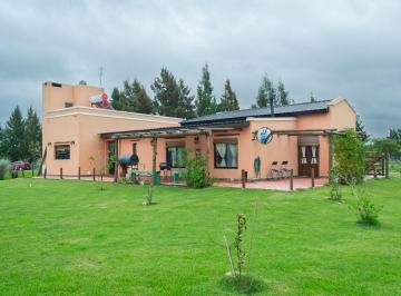 Casa · 139m² · 3 Ambientes · 2 Cocheras · Casa en Venta 3 Ambientes Fincas Sporting