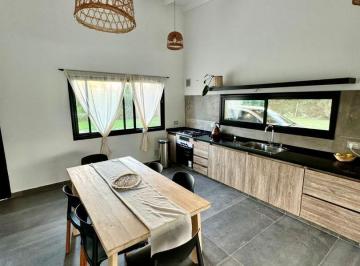 Casa · 118m² · 4 Ambientes · 1 Cochera · Casa Quinta en Venta - Club de Campo Comarca del Sol