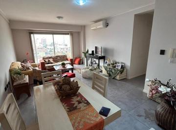 Departamento · 68m² · 3 Ambientes · Departamento de 2 Dorm. en Venta en Villa Sarita