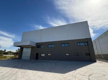 Bodega-Galpón · 1400ha · Deposito en Alquiler Parque Industrial Moreno