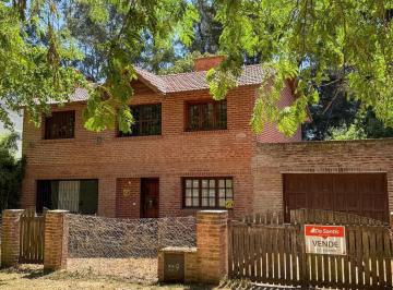 Casa · 214m² · 4 Ambientes · 2 Cocheras · Casa en Bosque Peralta Ramos