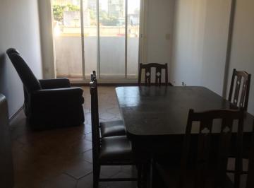 Departamento de 3 ambientes, San Telmo · 3 Ambientes con Cocheras