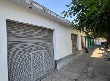 Casa de 3 ambientes, Berazategui · Locales y Vivienda en Venta - Gutierrez