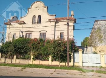 PH · 100m² · 4 Ambientes · 1 Cochera · PH en Victoria