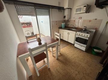Departamento de 2 ambientes, Miramar · Departamento PH 2 Ambientes en Venta en Zona 4 de La Ciudad de Miramar.