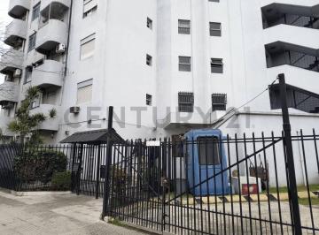 Departamento · 33m² · 2 Ambientes · Departamento en Venta de 2 Ambientes con Balcón - Mataderos - Apto Crédito
