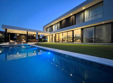 Casa · 507m² · 8 Ambientes · 3 Cocheras · Casa en Venta en El Yacht, Nordelta, Tigre