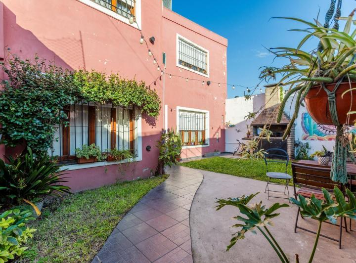 Casa · 140m² · 7 Ambientes