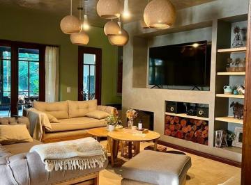 Quinta vacacional · 363m² · 1 Cochera · Casa Quinta en Venta en Don Torcuato, Tigre, G. B. a. Zona Norte