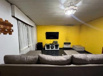 Casa · 65m² · 3 Ambientes · 2 Cocheras · Venta Casa 3 Ambientes en Bosques