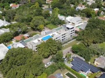 Departamento · 81m² · 4 Ambientes · 1 Cochera · Departamento en Funes