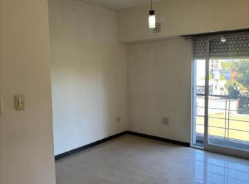 tres-de-febrero-santos-lugares-alquiler-departamento-1-ambiente · Monoambiente con Balcon
