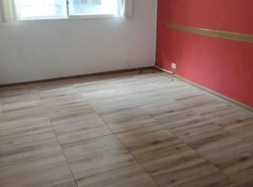 Departamento de 3 ambientes, Almagro · Alquiler Tres Ambientes - Edif. C/ Plaza Para Chicos