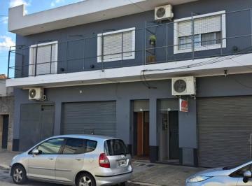 PH · 65m² · 3 Ambientes · PH en Alquiler con Terraza Propia y Parrilla