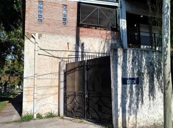 Casa · 300m² · 8 Ambientes