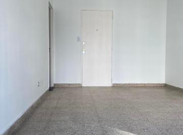 Departamento de 3 ambientes, Avellaneda · Amplio Departamento Semi Piso de 3 Amb Al Fte en Alquiler Avellaneda Centro