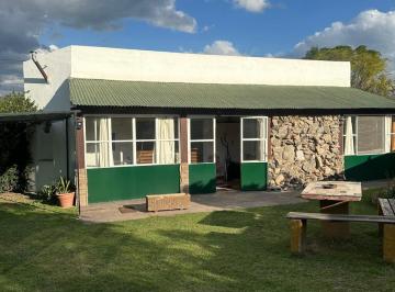 Casa de 8 ambientes, Villa Parque Siquiman · Vc135 Excelente Propiedad a 200 m de La Ruta 38 en Síquiman